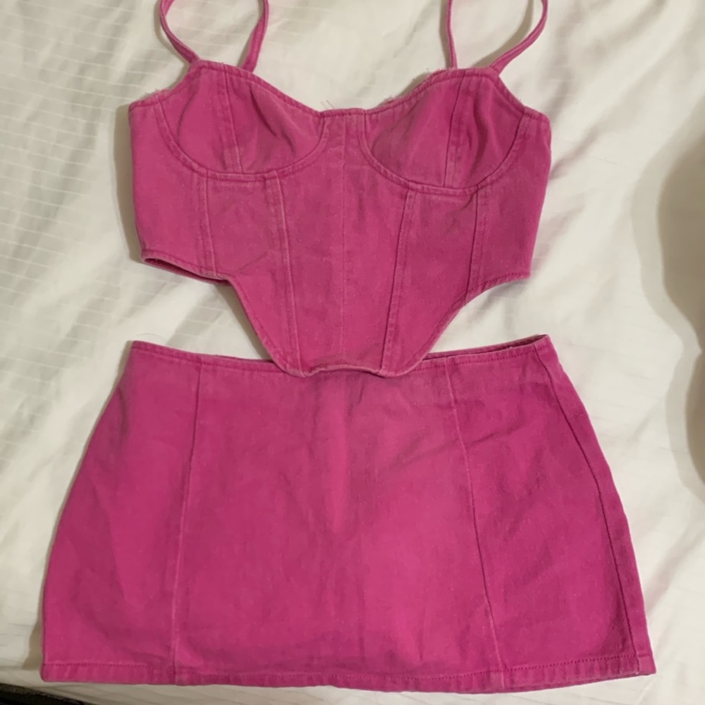 Prettyy little things pink denim skirt/crop